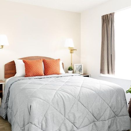 Intown Suites Extended Stay North Charleston Sc - Rivers Ave Экстерьер фото